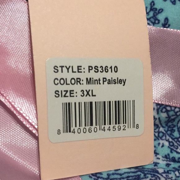 New (Package Opened) Mint Paisley Pajama Set - Picture 4 of 9